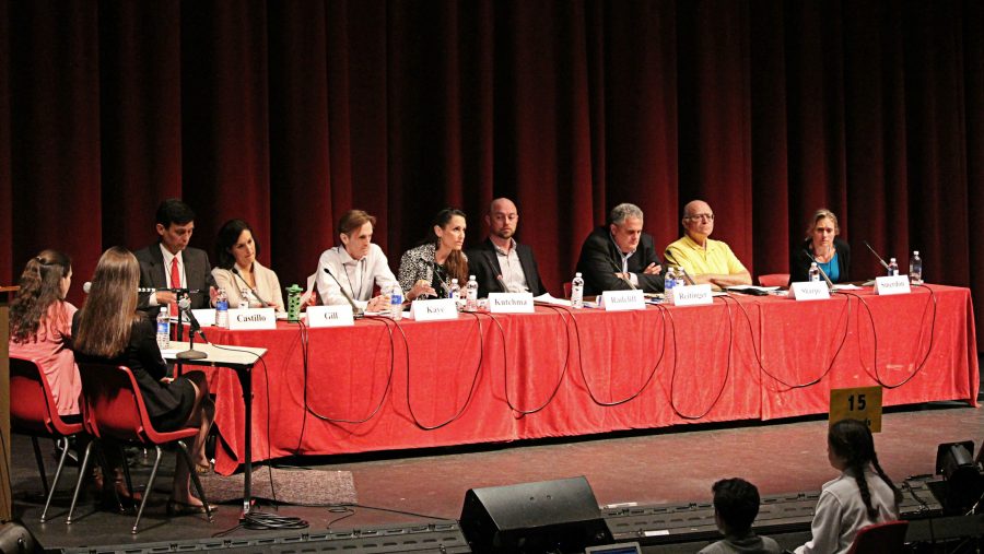 Falls Church School Board candidates answer questions during Tuesday’s debate. Most questions were submitted ahead of time by Mason students, but students were additionally given the opportunity to write-in questions during the debate. 