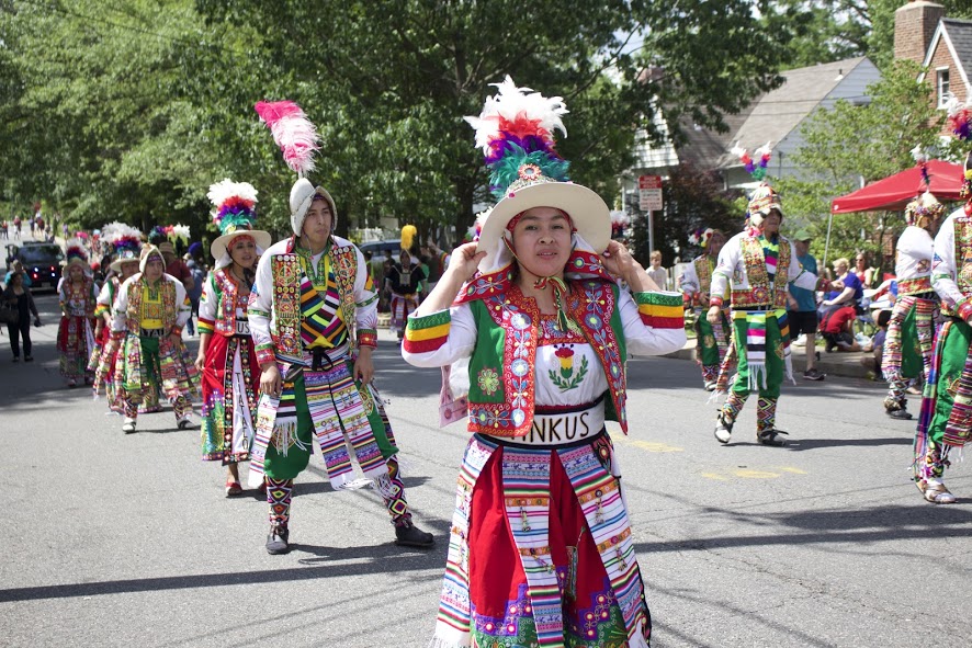 Bolivian dancers in costume
