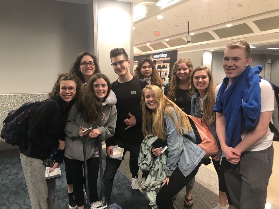 The+group+poses+for+a+photo+in+the+airport+right+before+boarding+the+flight+to+Santiago%2C+Chile.+Left+to+right%3A+sophomore+Kaia+Jefferson%2C+sophomore+Hannah+Whitlock%2C+sophomore+Erin+Dean%2C+junior+Erik+Boesen%2C+senior+Isabella+Ashton%2C+sophomore+Julia+Rosenberger%2C+junior+Katie+Rice%2C+sophomore+Kate+Rasmussen%2C+and+junior+Hollman+Smith.+%28Photo+courtesy+of+Allison+Barnes%29.
