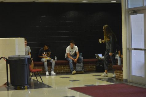 Five Juniors sit in the Alcove