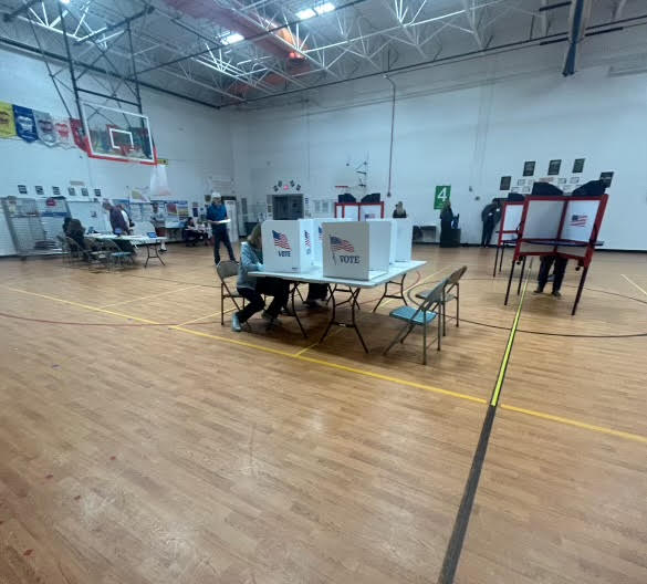 The polling center at Oak Street Elementary School during election day. (Photo courtesy of Dylan Bryan)
