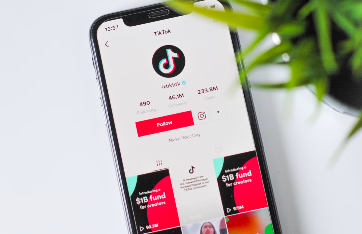 President Trump extended the deadline for the TikTok ban, but some people think that there is more to this move than it seems. (Photo via plann)