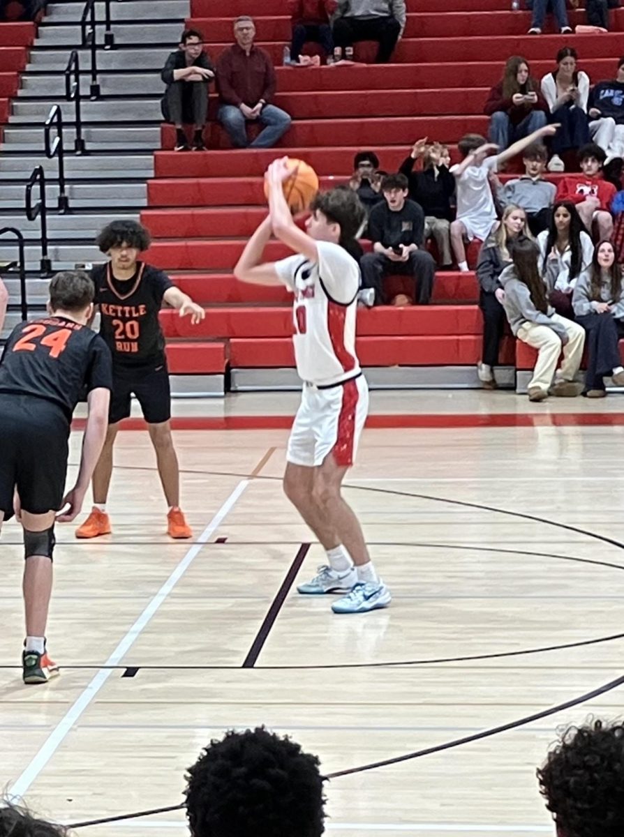  Jake Bryan shoots and makes a free throw late in the third quarter. (Photo by Mattia Aramonte)