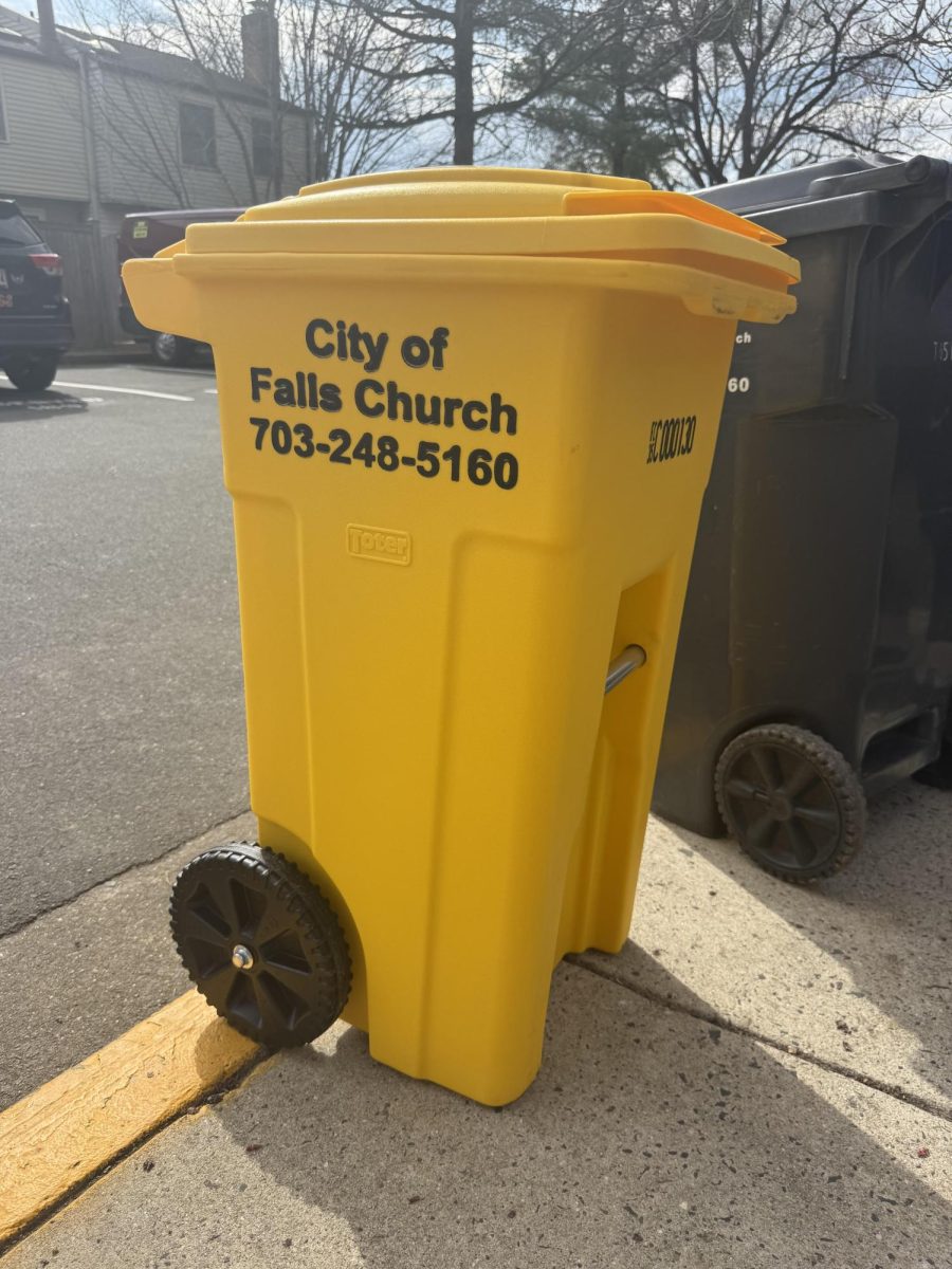 The new Yellow Organic Carts arrive at people’s doors (photo by Rebecca Degnan)